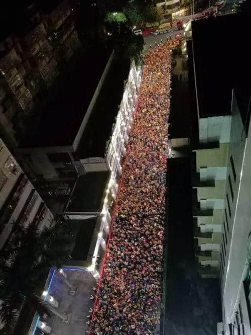 原來“行通濟(jì)”，即系人人攞住風(fēng)車嘅體育西