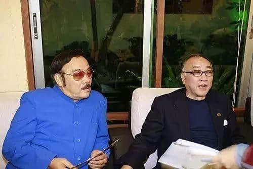 盧海鵬街邊“試Mic”，時(shí)隔30年再唱《幾許瘋語》！