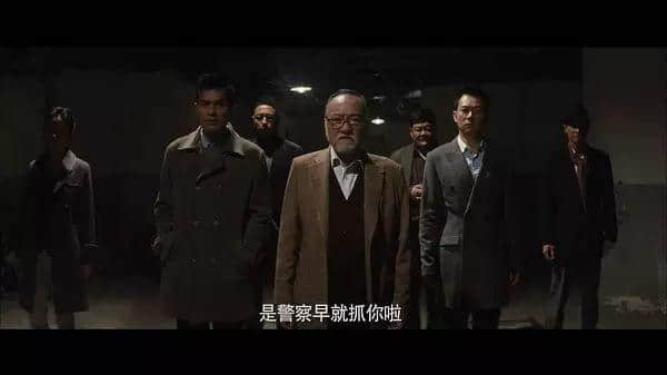 盧海鵬街邊“試Mic”，時(shí)隔30年再唱《幾許瘋語》！