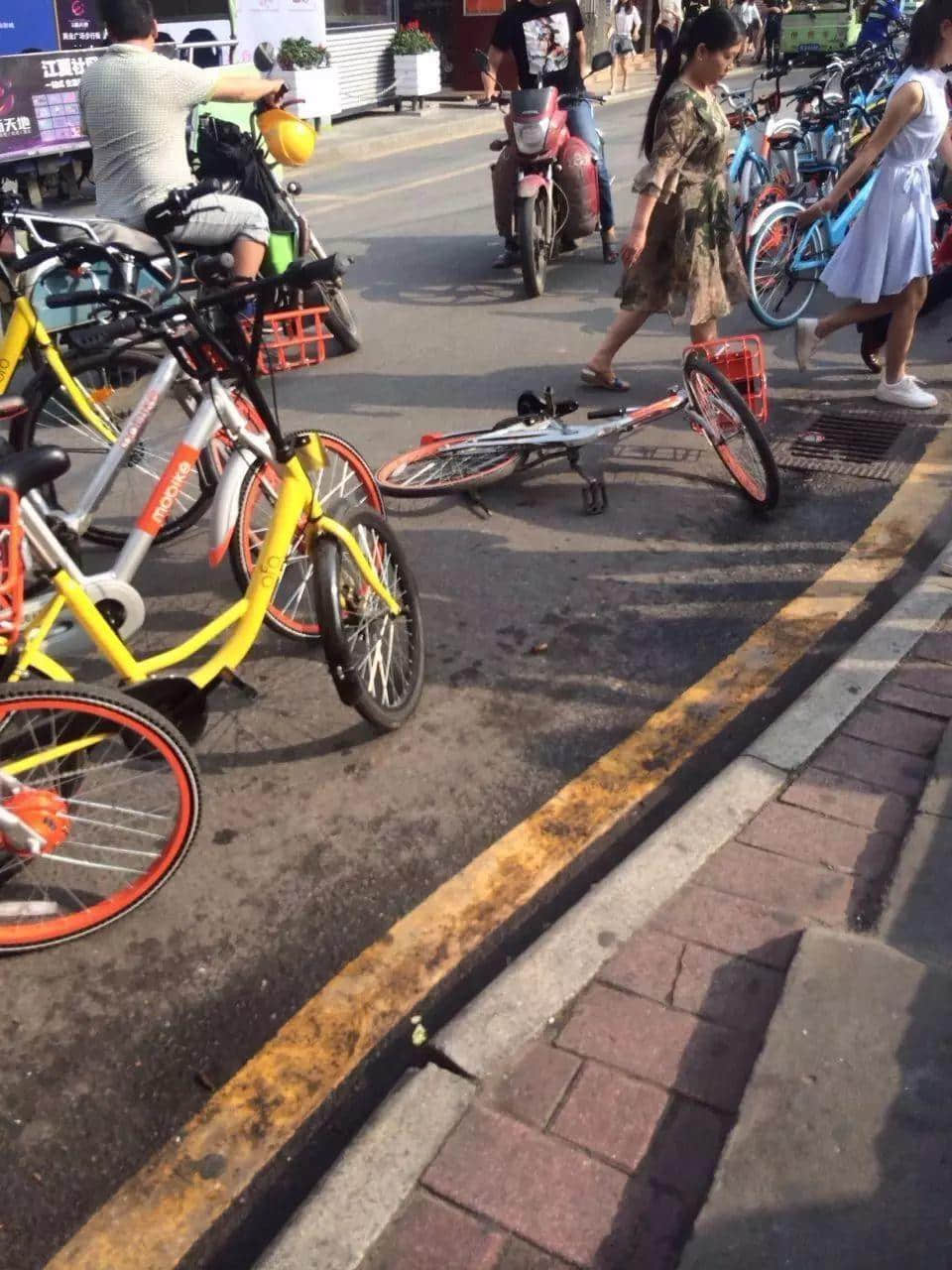 從稀缺到泛濫，廣州即將面臨單車圍城？