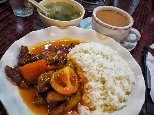 碟頭飯：窮人嘅恩物，平民嘅浪漫