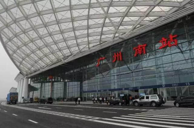 仲想逃離北上廣，行得出體育西先講啦！