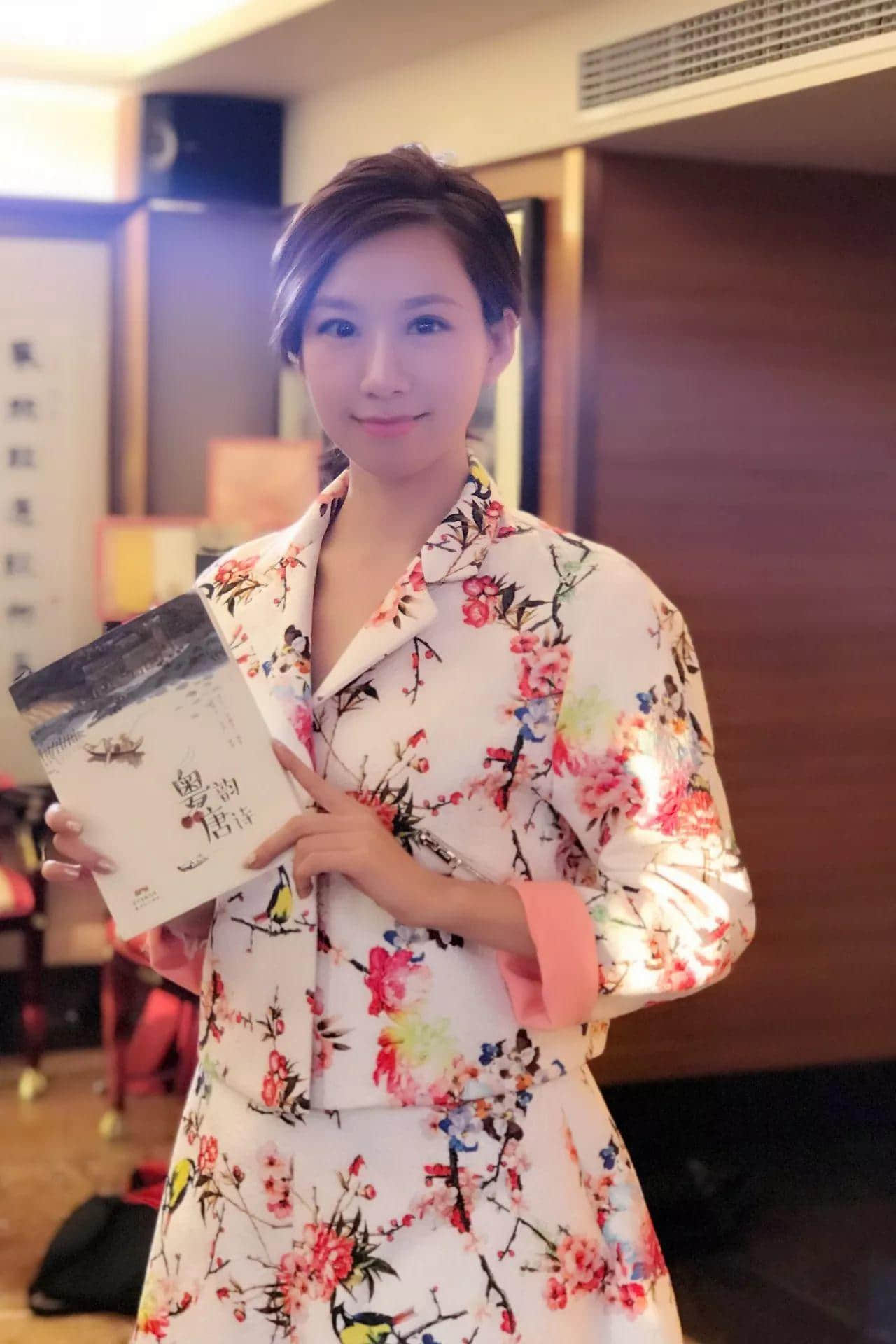 生活，不僅需要眼前的美食，更要融入更多的詩意……