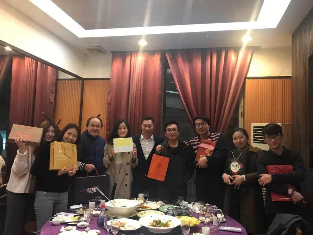 究竟企業(yè)搞年會(huì)對(duì)于增強(qiáng)團(tuán)隊(duì)的凝聚力是否有幫助呢？