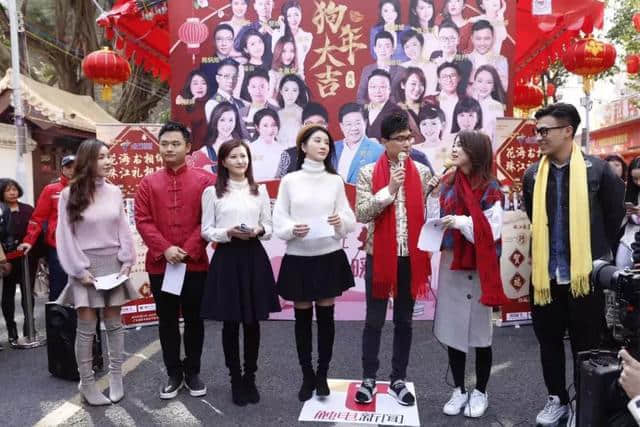 珠江名嘴現(xiàn)身越秀西湖花市，半小時(shí)為山區(qū)兒童募捐了兩百多本書(shū)！