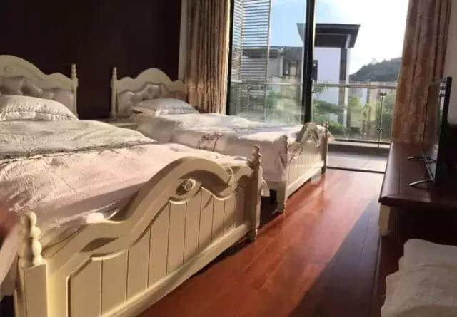 人均88元承包高顏值別墅！泡溫泉+燒烤+麻將+唱k+開趴…2天1夜high翻天！