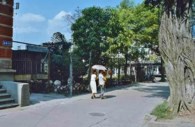 70后80后，你哋應(yīng)該點(diǎn)同00后介紹自己長(zhǎng)大嘅廣州？