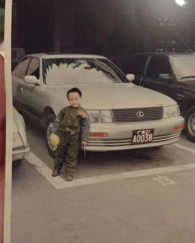 散落于90年代廣州街頭嘅經(jīng)典車型，你老竇以前開邊臺(tái)？