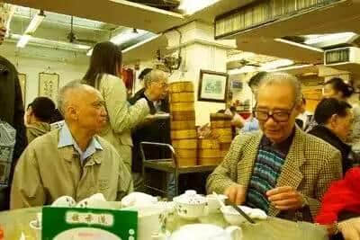 點解廣東人飲茶一定要去茶樓？