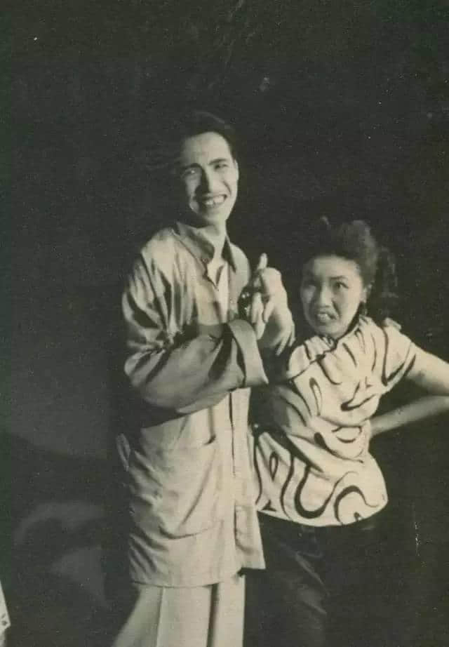我系十足十嘅廣州人，廣州話系我嘅生產(chǎn)工具