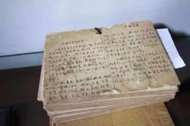 我系十足十嘅廣州人，廣州話系我嘅生產(chǎn)工具