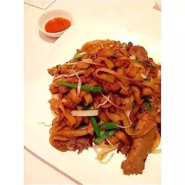 史上最強(qiáng)廣州干炒牛河攻略，美食達(dá)人幫你試勻曬！