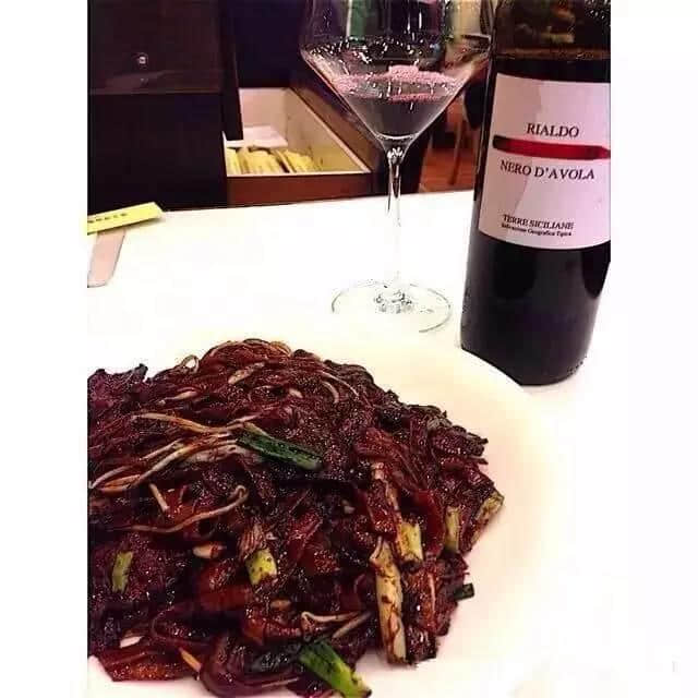 史上最強(qiáng)廣州干炒牛河攻略，美食達(dá)人幫你試勻曬！