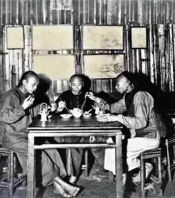 以前老廣嘅夜茶同依家嘅宵夜有乜區(qū)別？