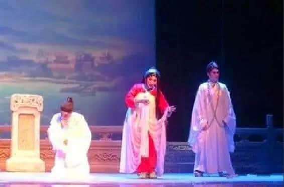 曾經(jīng)嘅“大笪地”，廣州人逝去嘅童年