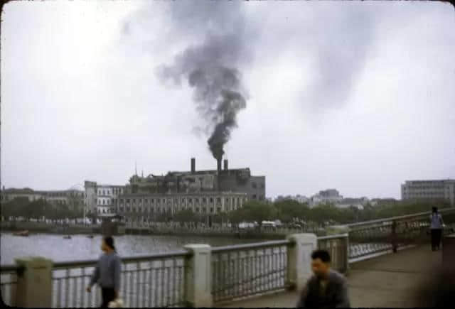 1972年嘅廣州校園生活，當(dāng)時啲學(xué)生哥能文能武！