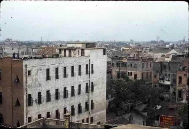 1972年嘅廣州校園生活，當(dāng)時啲學(xué)生哥能文能武！