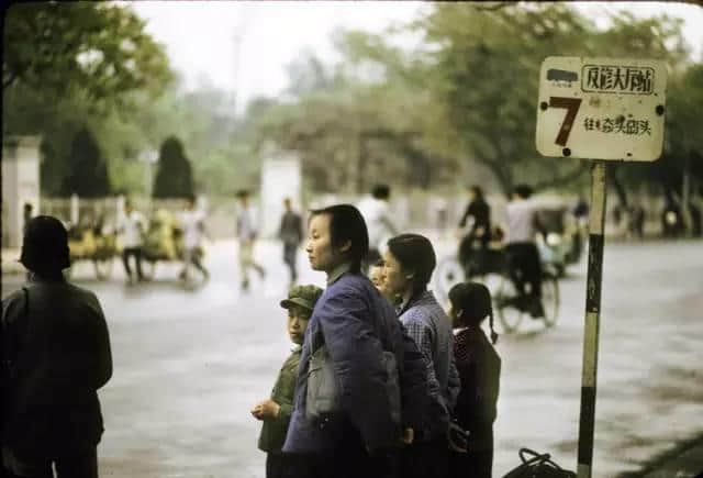 1972年嘅廣州校園生活，當(dāng)時啲學(xué)生哥能文能武！