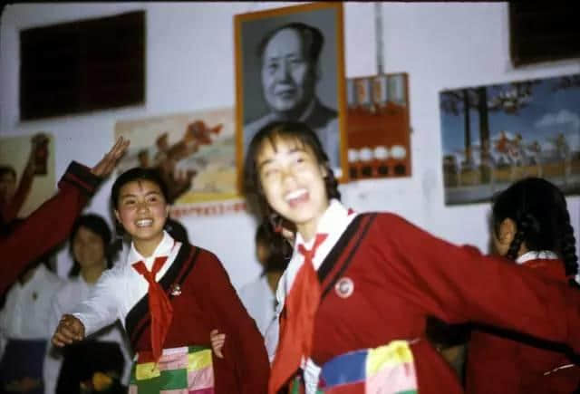 1972年嘅廣州校園生活，當(dāng)時啲學(xué)生哥能文能武！