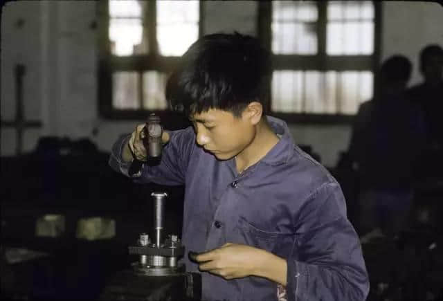 1972年嘅廣州校園生活，當(dāng)時啲學(xué)生哥能文能武！