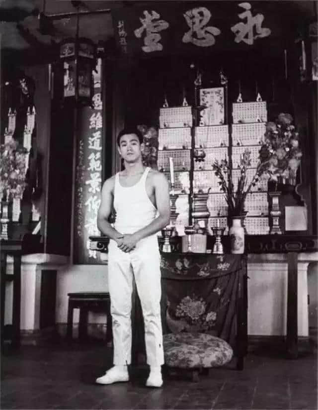 全世界都知道李小龍勁抽，佢究竟勁喺邊？