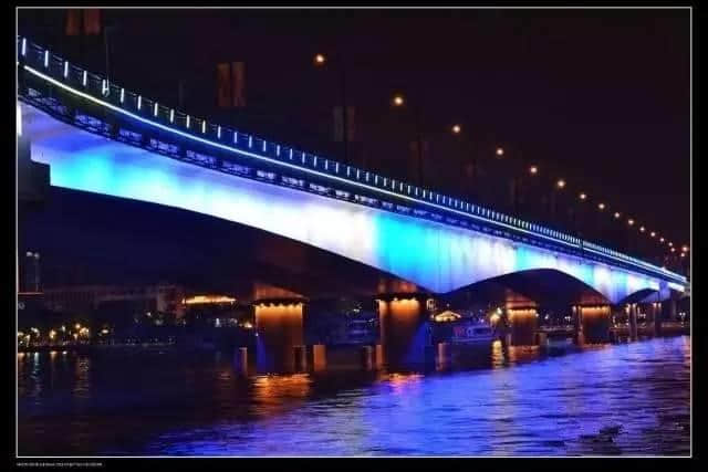橫跨珠江嘅大橋，每一座都系屬于廣州嘅回憶