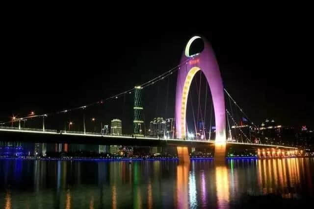 橫跨珠江嘅大橋，每一座都系屬于廣州嘅回憶