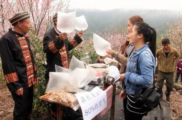 賣完空氣出刻字林，廣東清遠(yuǎn)騎呢景區(qū)仲有乜做唔到？