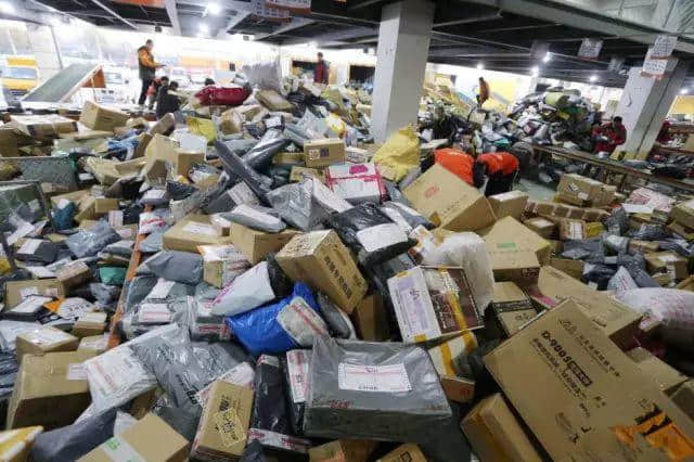 賤人“雙十一”，你究竟戴住幾多塊面具？