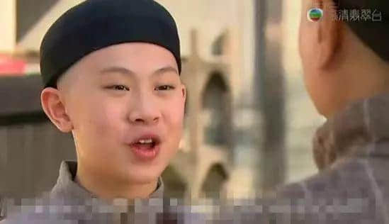 三歲出道，五歲同影帝演戲，八歲見過你所有男神，呢個(gè)就系佢哋嘅童年！