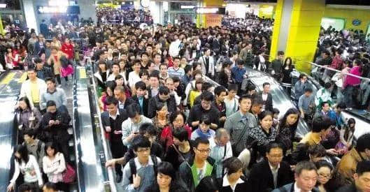 呢個(gè)系我睇過最全面嘅廣州地鐵吐槽合集 呢個(gè)系我睇過最全面嘅廣州地鐵吐槽合集
