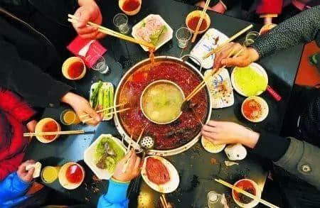 喺廣州，有一種社交叫打邊爐