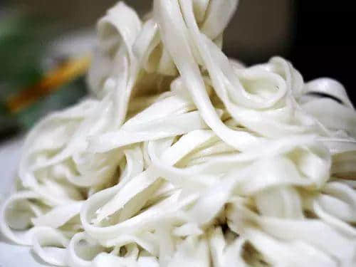 廣東人究竟發(fā)明咗幾多粉面嚟滿足自己個胃？