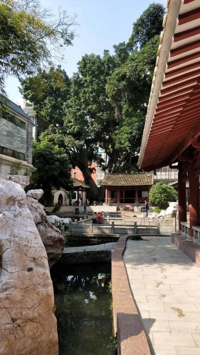 九曜坊│當(dāng)年歌舞酬神悲劇處，今日花市迎春喜慶地