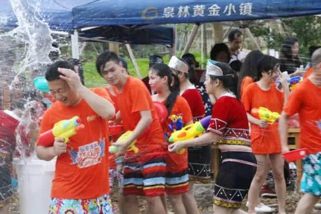 玩潑水節(jié)就要出國？NO！小編帶你玩遍愛必儂那金谷第二屆全民潑水節(jié)！