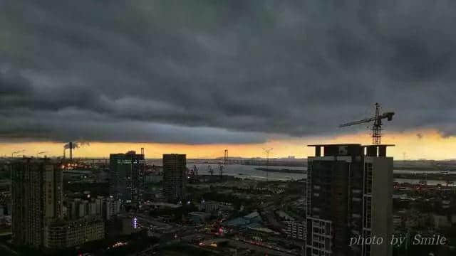 淼淼淼淼淼 | 朋友圈暴雨刷屏，我只服廣州人