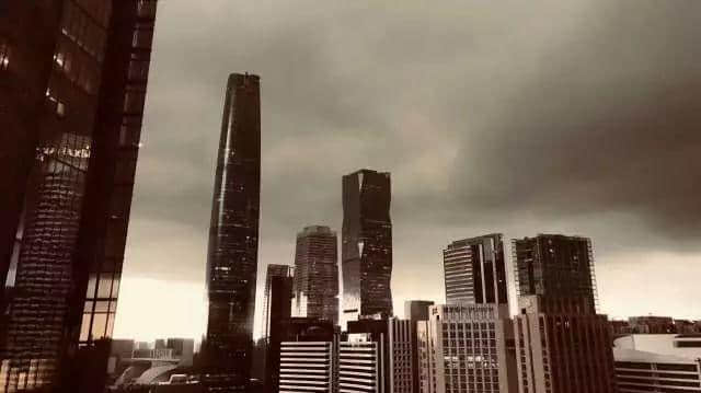 淼淼淼淼淼 | 朋友圈暴雨刷屏，我只服廣州人