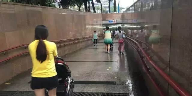 “從春廣場到冬廣場，我走了三年” | 細(xì)數(shù)珠江新城槽點(diǎn)