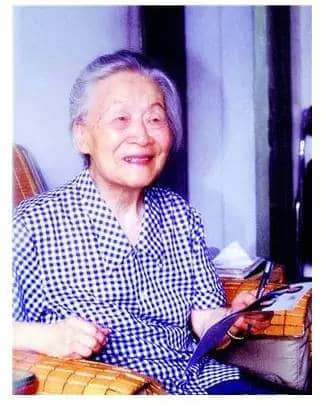 楊絳仙逝,享年105歲丨她送給年輕人的12句話,值得一讀再讀! 楊絳仙逝,享年105歲丨她送給年輕人的12句話,值得一讀再讀!