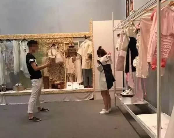 廣美畢業(yè)展又叒叕有展品被偷，廣州人離文明觀展還有多遠(yuǎn)？