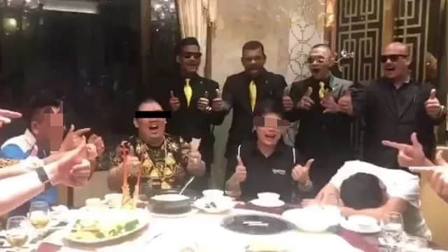 網(wǎng)曝馬來西亞王子澳門贏下2000萬，見人就派！真相是……