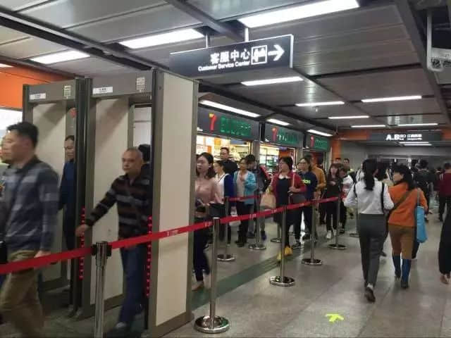 有個(gè)身家百億嘅廣州仔過生日，你唔準(zhǔn)備同佢講聲生日快樂？