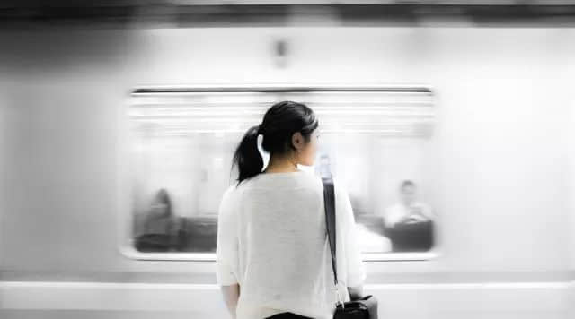 有個(gè)身家百億嘅廣州仔過生日，你唔準(zhǔn)備同佢講聲生日快樂？