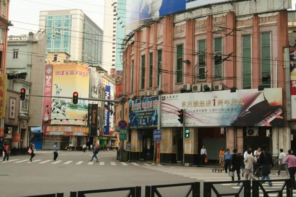 廣州舊戲院，有多少正在沉默中等死？