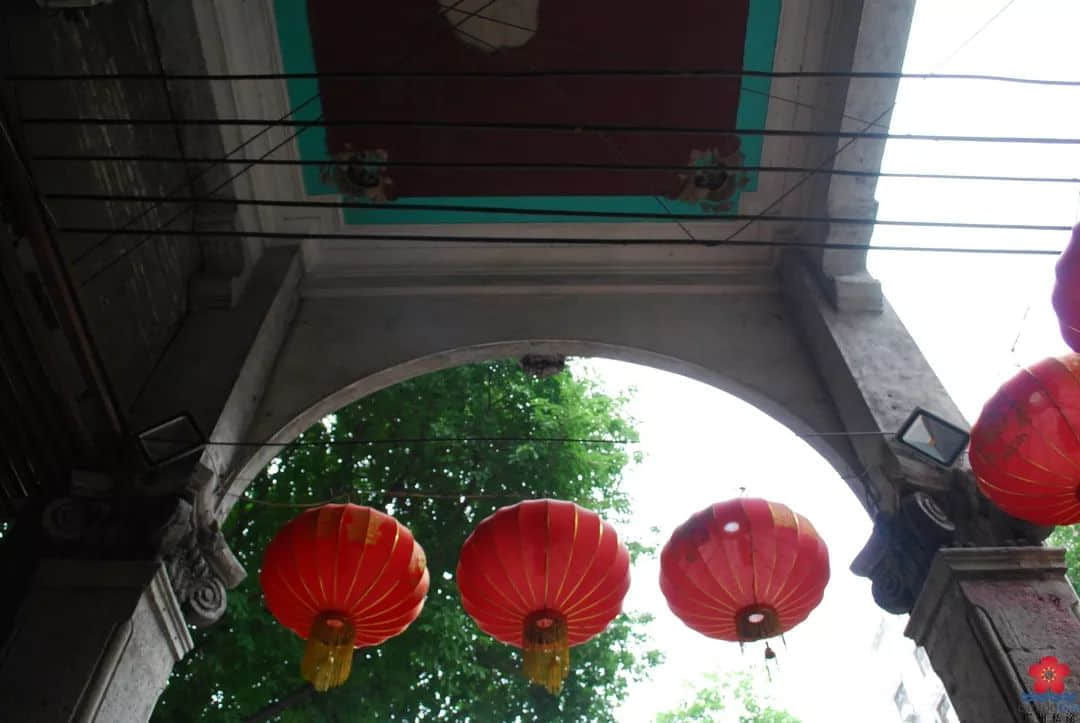 曾經(jīng)“當(dāng)鋪多過米鋪”：這種民間金融業(yè)為何在短時間內(nèi)盛極而衰？
