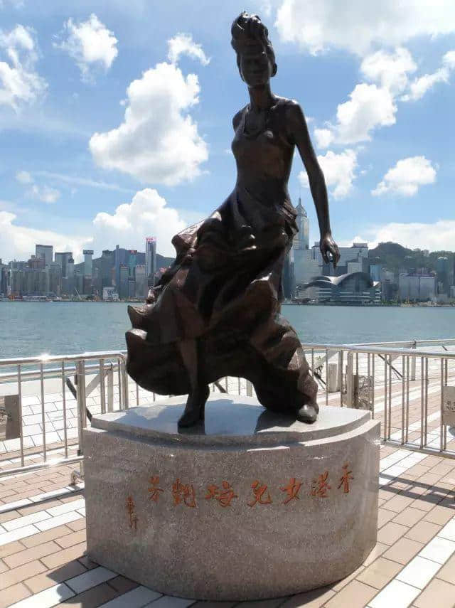 芳華絕代40年，世間再無梅艷芳