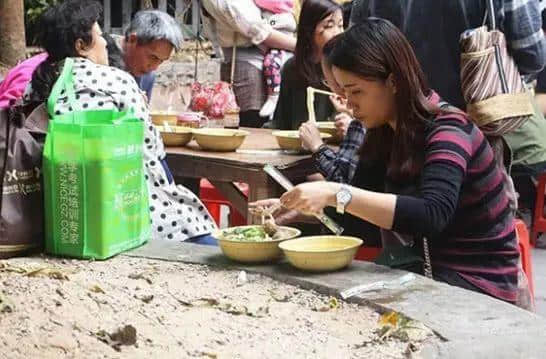 廣州再多高樓，都不如小時候嘅榕樹頭