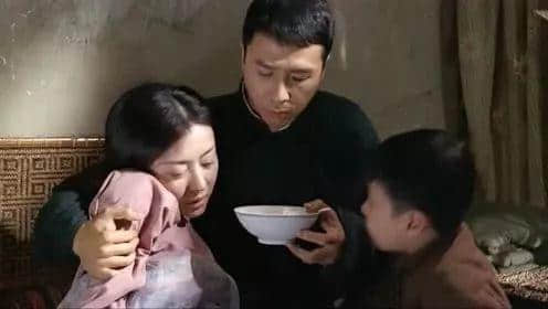 唔好再問(wèn)佛山人識(shí)唔識(shí)無(wú)影腳！因?yàn)辄S飛鴻自己都唔識(shí)！