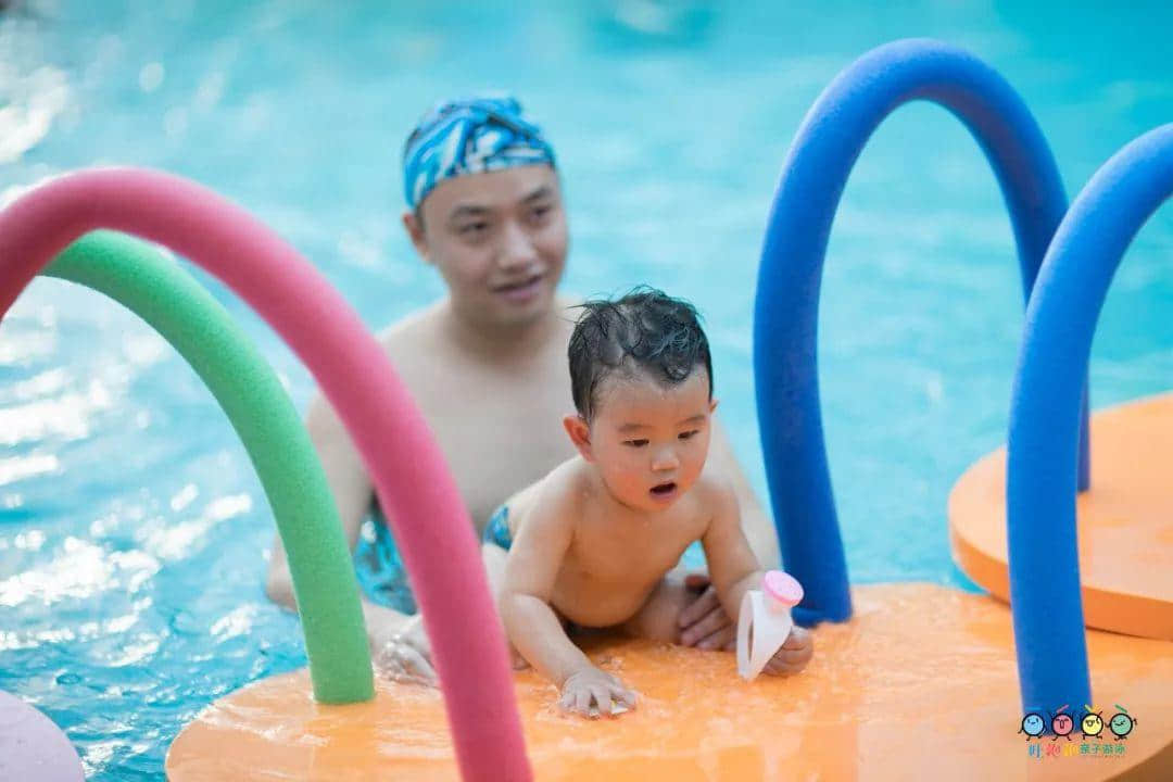 吐泡泡天河店周年慶典“圣誕歡樂頌 親子水上趴”引爆廣州親子游泳圈 吐泡泡天河店周年慶典“圣誕歡樂頌 親子水上趴”引爆廣州親子游泳圈