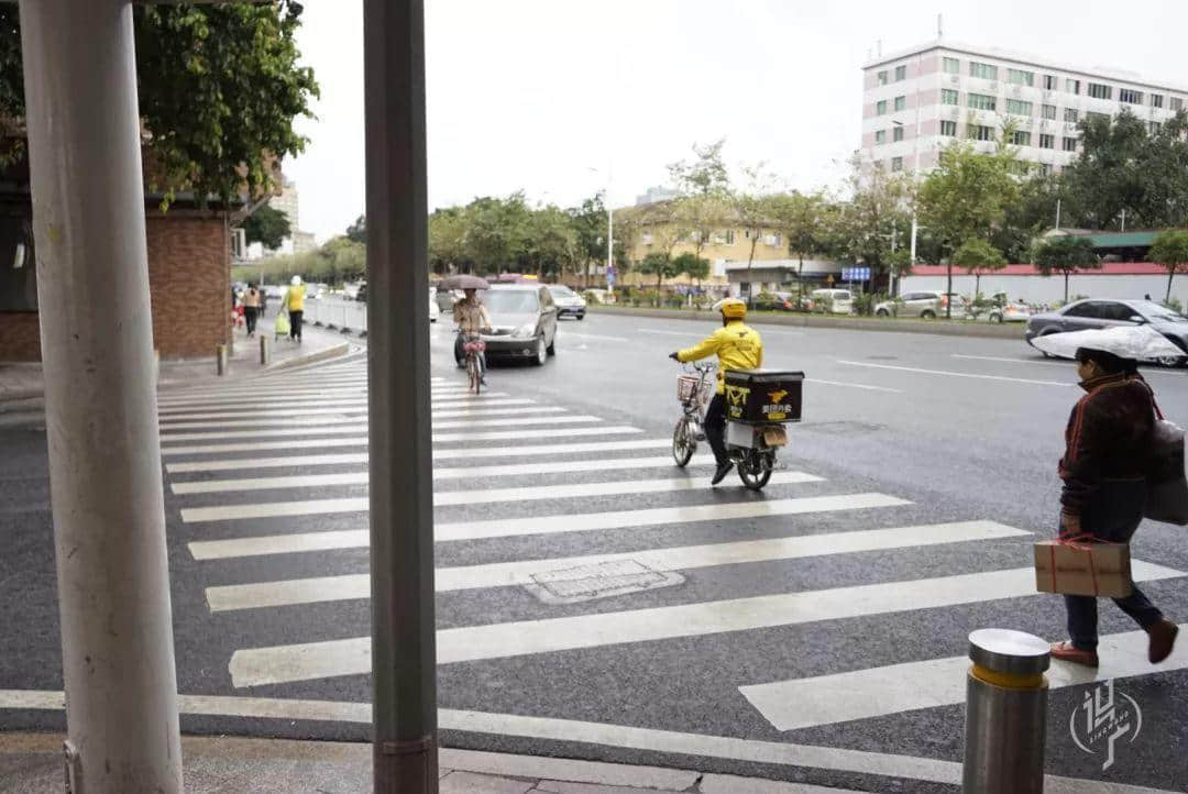 廣州街頭外賣交通違法亂象，有人管嗎？